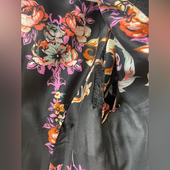 Minkpink cropped wool black and rose gold moto jacket - Picture 5 of 5